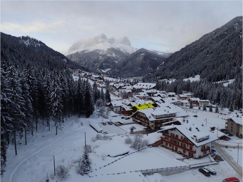 Apartment Ad Finestra Sulla Marmolada Alba di Canazei